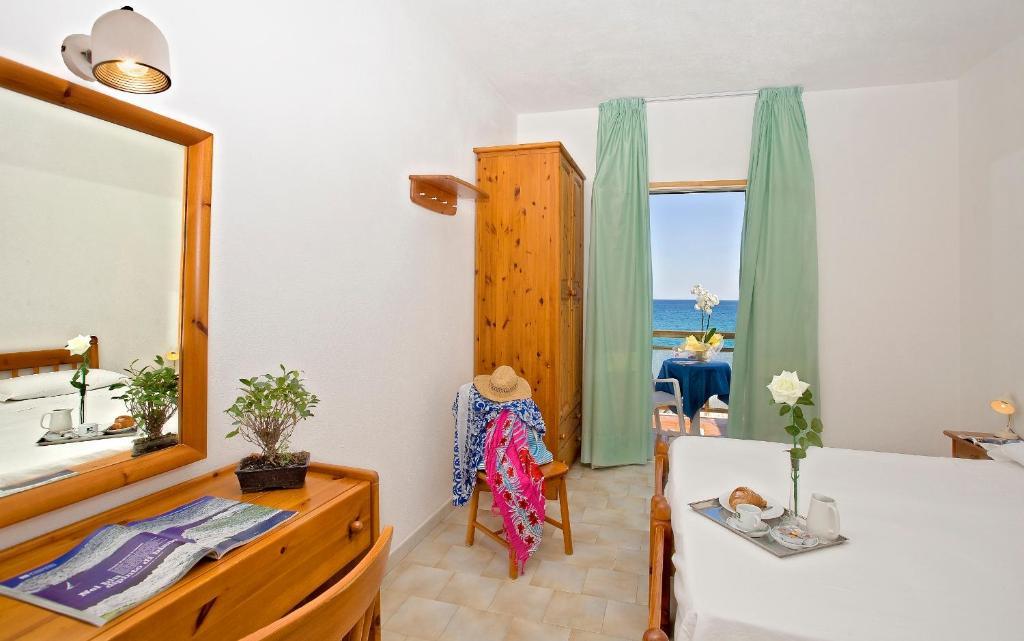 Hotel Vittorio Beach Resort Барано-д'Иския Номер фото