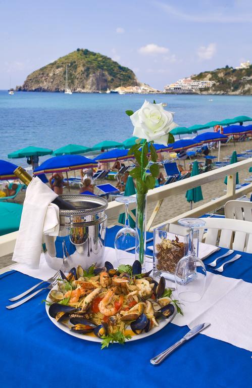 Hotel Vittorio Beach Resort Барано-д'Иския Экстерьер фото